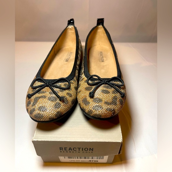 Kenneth Cole Reaction Kids Copy Tap (Black Leopard) Girls Size 2 - Picture 2 of 5